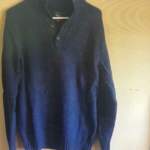 Men's Navy Sweater